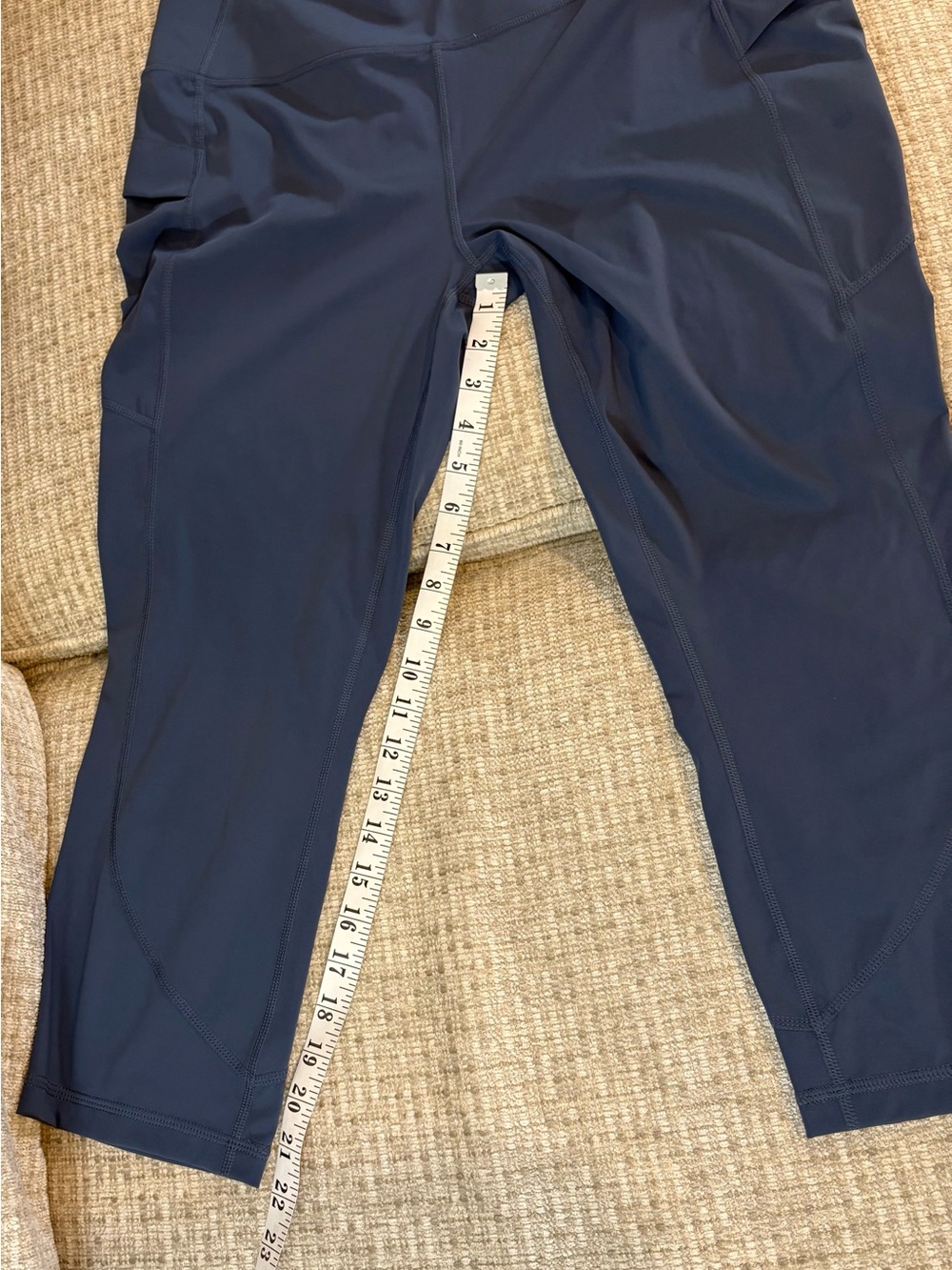 Eddie Bauer Women's Capri Active Pants in Slate Blue. - Picture 6 of 7